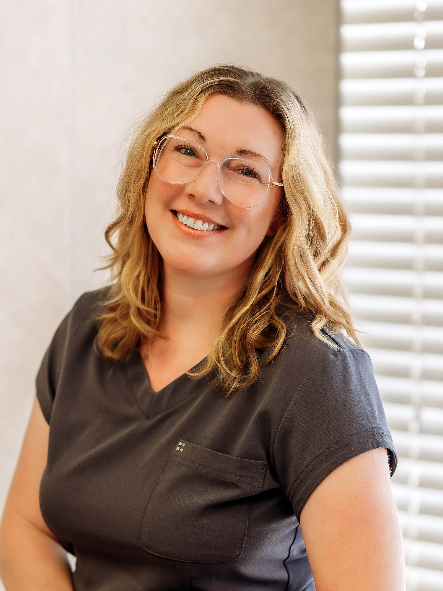 Shanna, Dental Assistant
